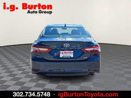 Galactic Aqua Mica 2018 Toyota Camry XLE