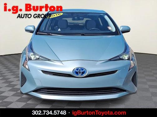 2016 Toyota Prius Three