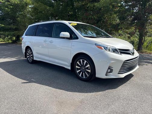 2020 Toyota Sienna Limited Premium
