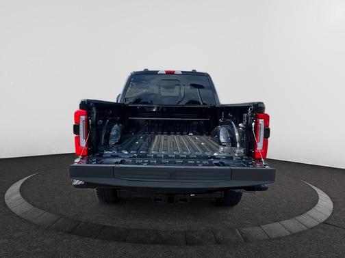 2025 Ford F-250 Platinum