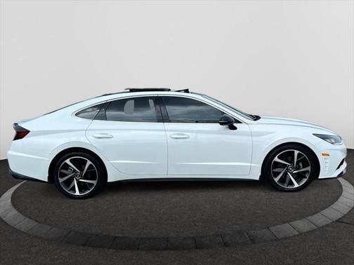 2022 Hyundai SONATA SEL Plus