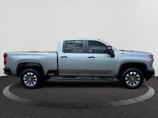 2024 Chevrolet Silverado 2500 Custom