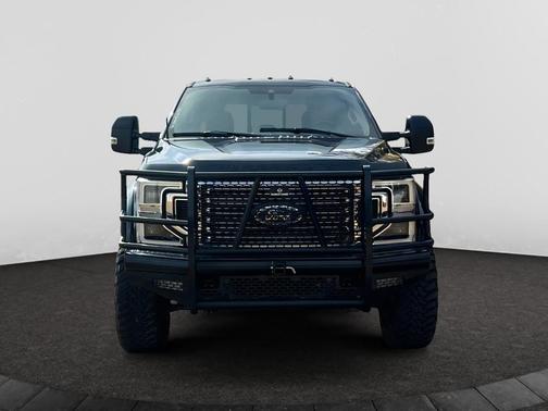 2022 Ford F-450 Lariat