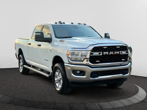 2023 RAM 2500 Big Horn Crew Cab 4x4 6'4' Box