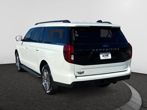 2025 Ford Expedition Max Active 4x4