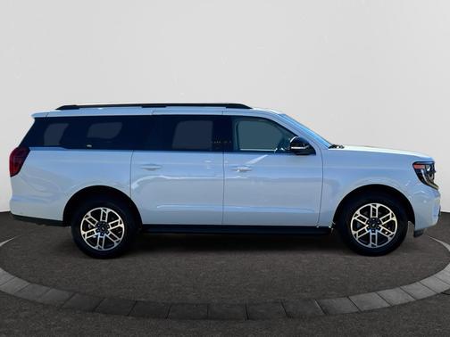 2025 Ford Expedition Max Active 4x4