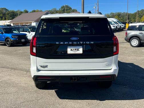 2025 Ford Expedition Max Active 4x4