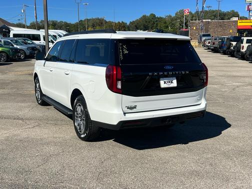2025 Ford Expedition Max Active 4x4