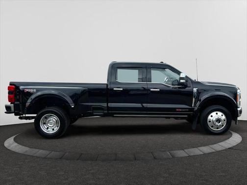 2023 Ford F-450 King Ranch