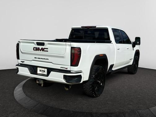 2024 GMC Sierra 2500 AT4