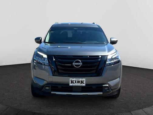 2023 Nissan Pathfinder SL 4WD