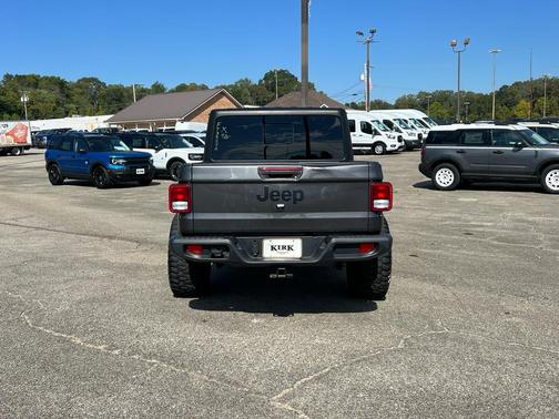2022 Jeep Gladiator Altitude 4x4