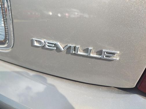 2004 Cadillac DeVille DHS