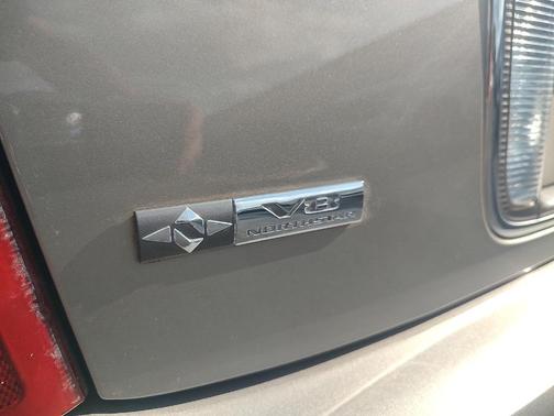 2004 Cadillac DeVille DHS