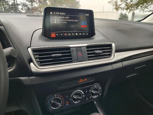 2017 Mazda Mazda3 Sport