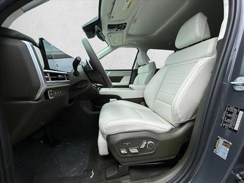 Ecotronic Gray 2025 Hyundai SANTA FE HEV Calligraphy