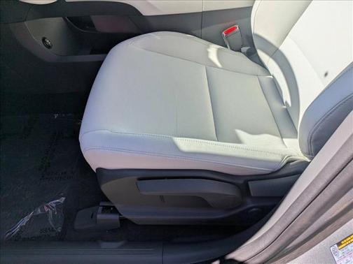 Shimmering Silver 2026 Hyundai SANTA FE SE