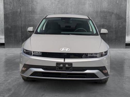 2025 Hyundai IONIQ 5 SE