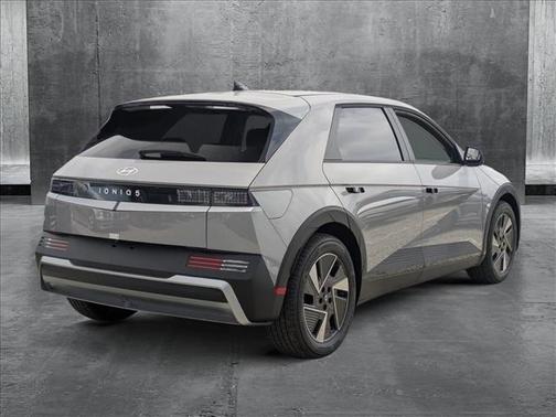 2025 Hyundai IONIQ 5 SE
