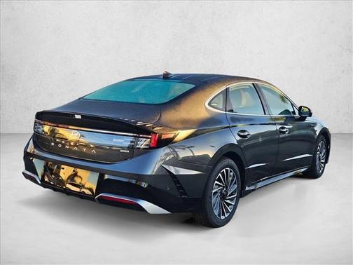 2025 Hyundai SONATA Hybrid Limited