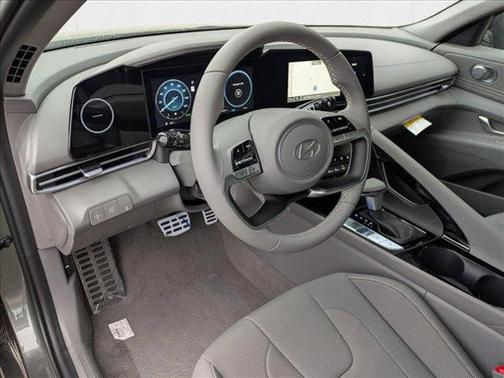 2025 Hyundai ELANTRA HEV SEL Sport