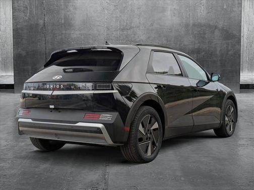 2025 Hyundai IONIQ 5 SEL