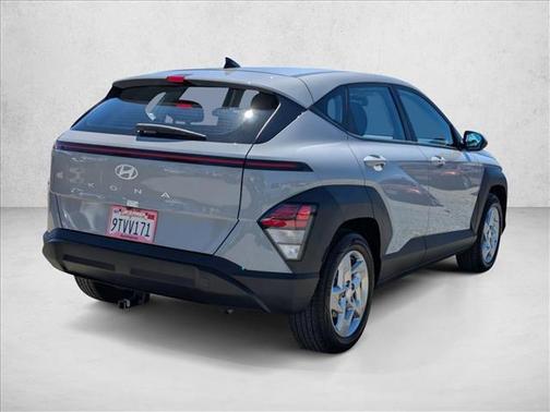 Cyber Gray Metallic 2025 Hyundai KONA SE