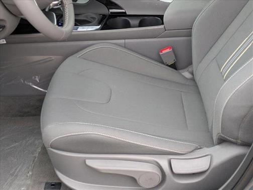 2025 Hyundai ELANTRA HEV SEL Sport