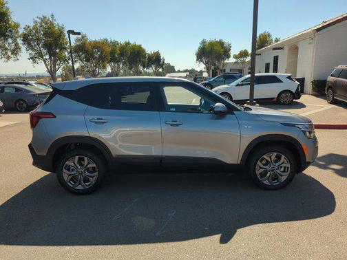 2024 Kia Seltos LX