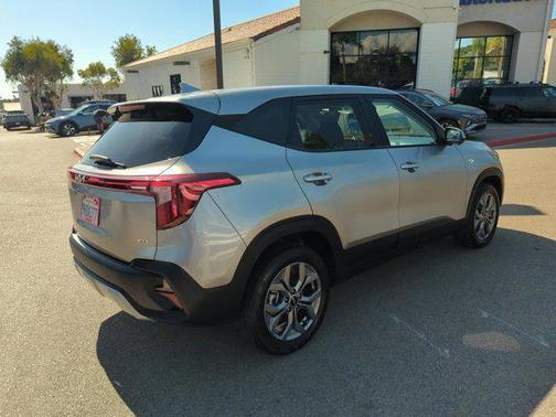 2024 Kia Seltos LX