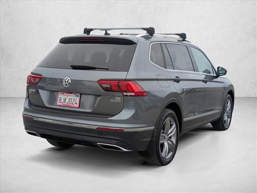 Platinum Gray Meta 2018 Volkswagen Tiguan 2.0T SEL
