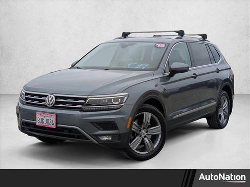Platinum Gray Meta 2018 Volkswagen Tiguan 2.0T SEL