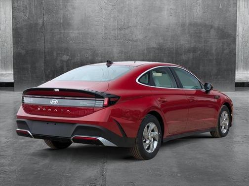 2025 Hyundai SONATA SE