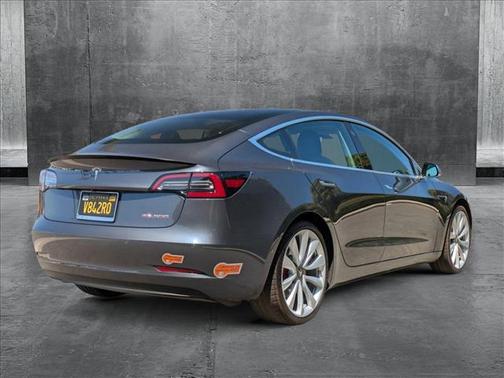 2019 Tesla Model 3 Performance
