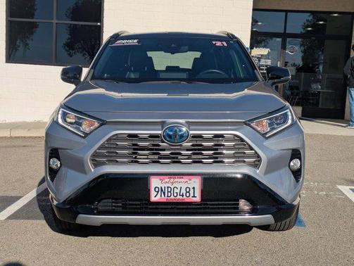 2021 Toyota RAV4 Hybrid SE