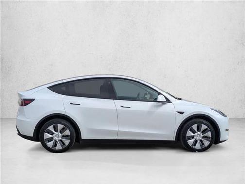 White 2021 Tesla Model Y Long Range Dual Motor All-Wheel Drive