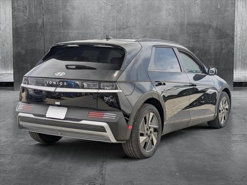 2025 Hyundai IONIQ 5 SEL