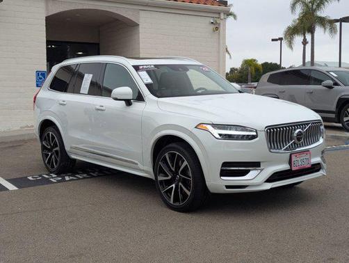 2022 Volvo XC90 Recharge Plug-In Hybrid T8 Inscription Expression 6 Passenger