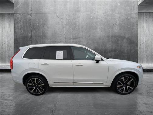 2022 Volvo XC90 Recharge Plug-In Hybrid T8 Inscription Expression 6 Passenger