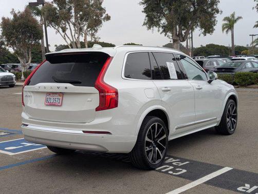 2022 Volvo XC90 Recharge Plug-In Hybrid T8 Inscription Expression 6 Passenger