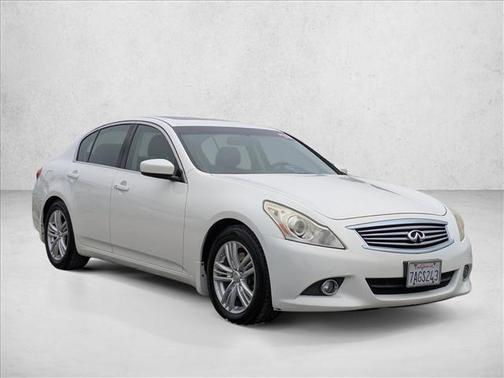 2013 INFINITI G37 Journey