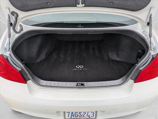 2013 INFINITI G37 Journey