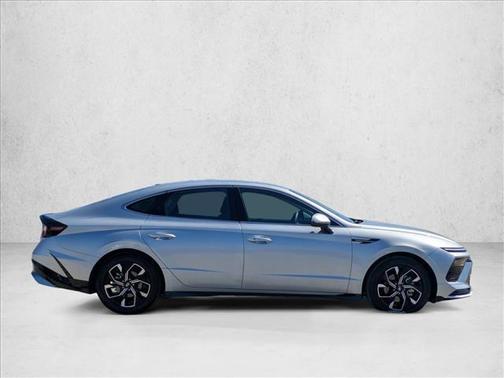 Aero Silver 2024 Hyundai SONATA SEL