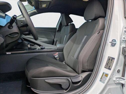 2025 Hyundai ELANTRA HEV SEL Sport