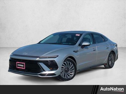 2025 Hyundai SONATA Hybrid SE