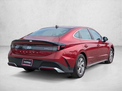 Ultimate red 2025 Hyundai SONATA SE