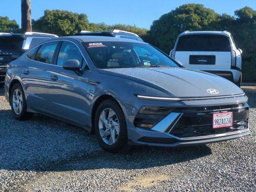 2025 Hyundai SONATA SE