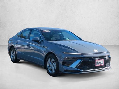 2025 Hyundai SONATA SE