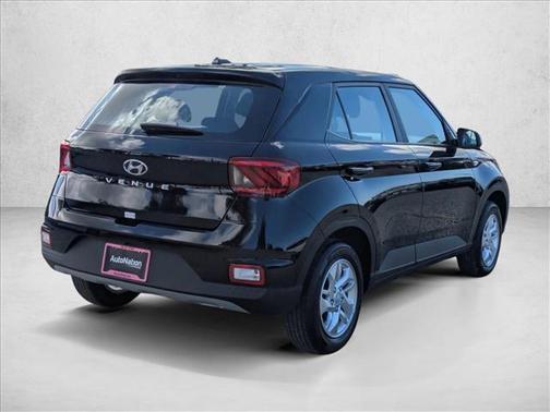 Onyx Black 2026 Hyundai VENUE SE