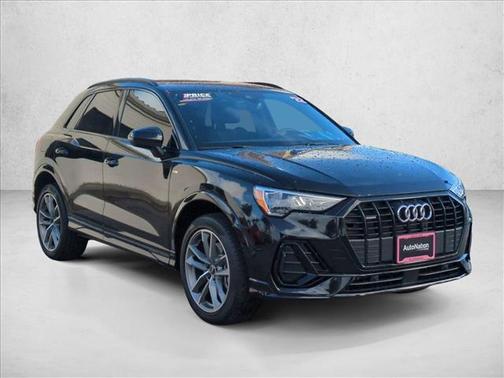 2022 Audi Q3 45 S line Premium